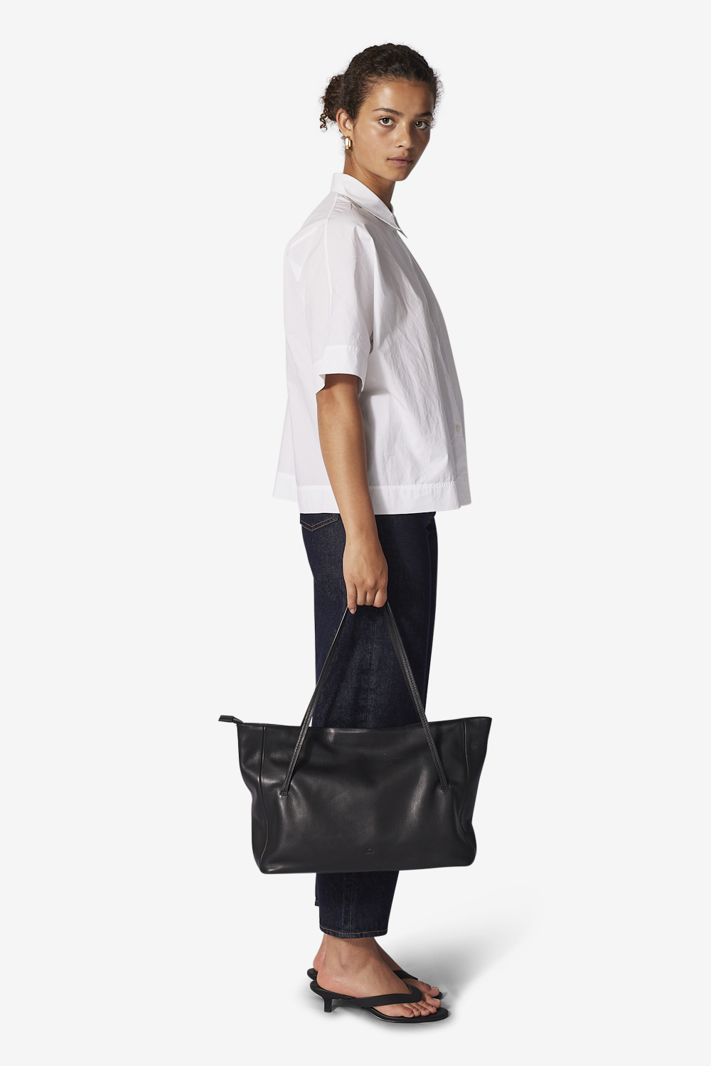 190240_black_image1
