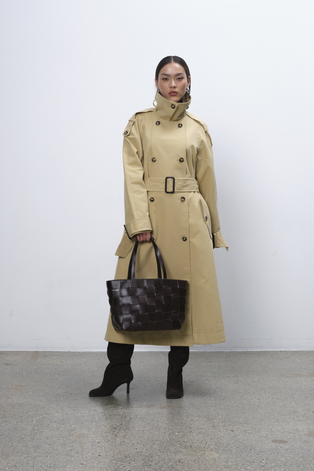 192188_DarkBrown_Model1
