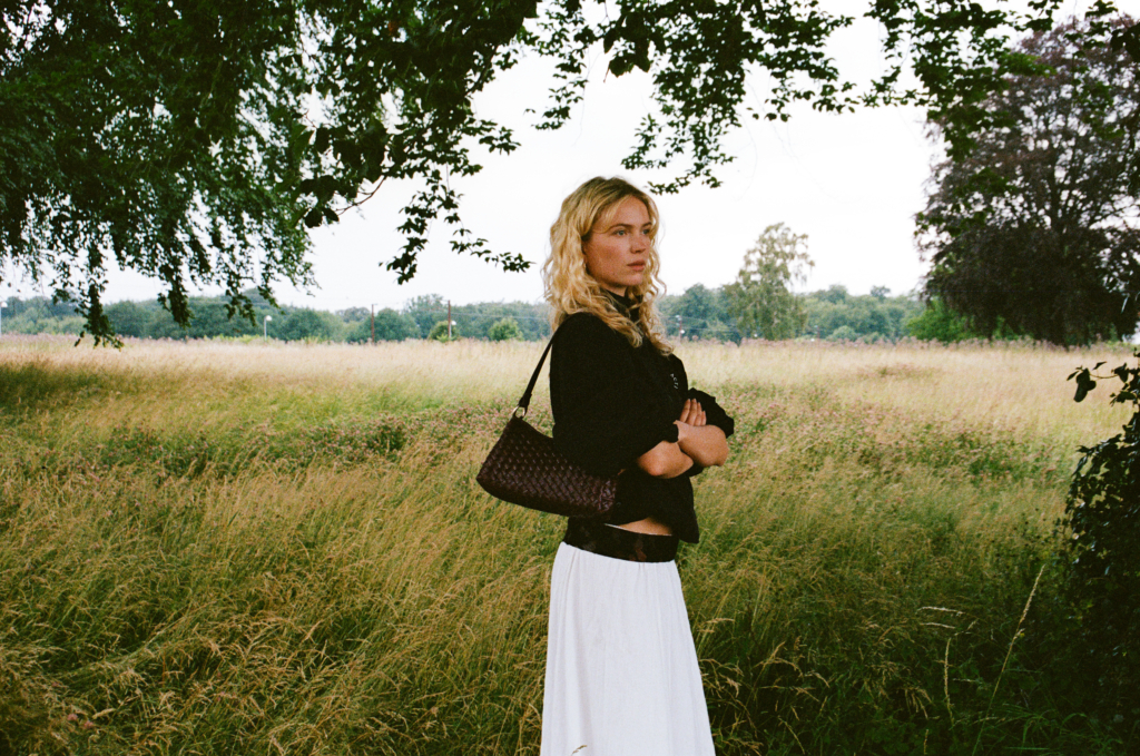 Adax_campaign_ss25-13